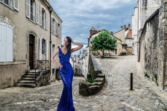 Картинка девушки ксения+кокорева вечернее платье