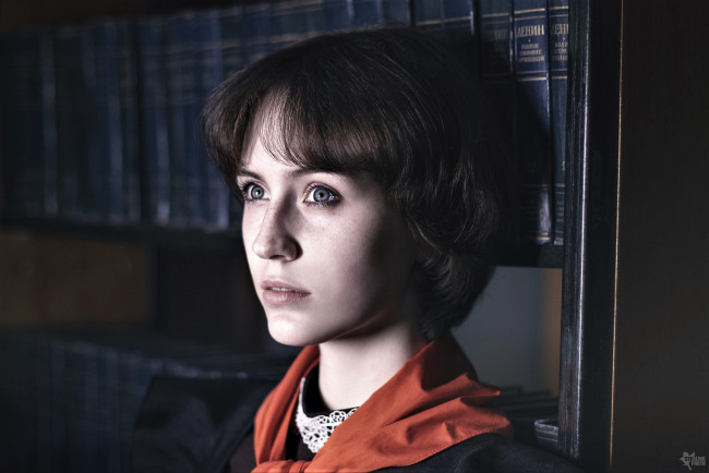 Обои картинки фото elissawetta f&, 252, rerin, девушки, - креатив,  косплей, лицо, образ, полки, алиса