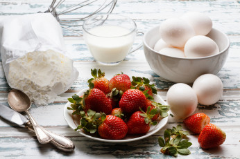 Картинка еда разное яйца молоко мука клубника