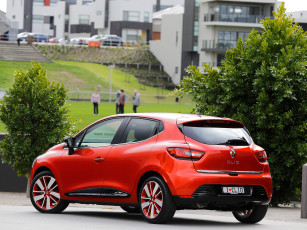 Картинка автомобили renault clio au-spec 2013г красный