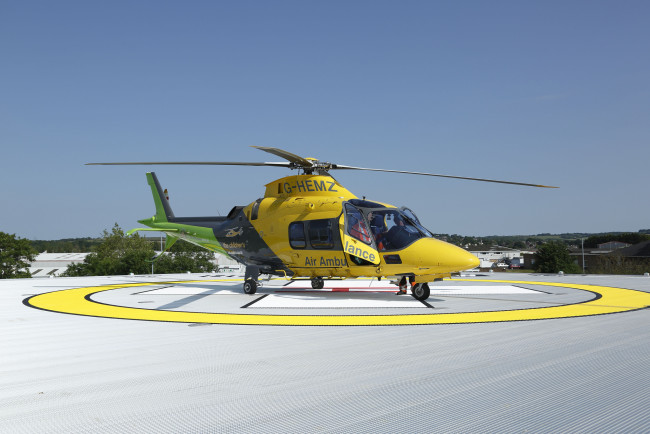 Обои картинки фото children`s air ambulance, авиация, вертолёты, медпомощь