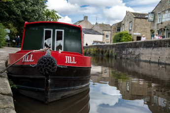 Картинка корабли баржи река баржа набережная