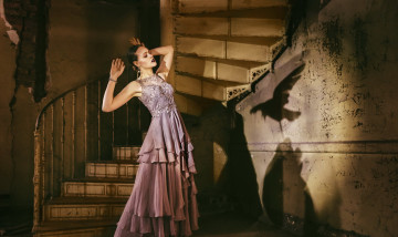 Картинка девушки -unsort+ брюнетки +шатенки стена девушка тень