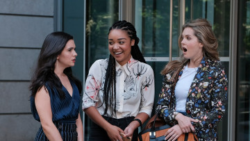 Картинка кино+фильмы the+bold+type+ сериал девушки беседа