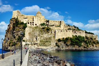 Картинка aragonese+castle italy города замки+италии aragonese castle