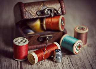 Картинка разное ремесла +поделки +рукоделие шкатулка нитки иголка наперсток