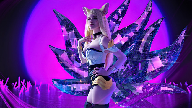 Обои картинки фото девушки, лада люмос, костюм, образ