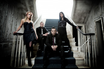 Картинка музыка skillet девушки парни группа rock