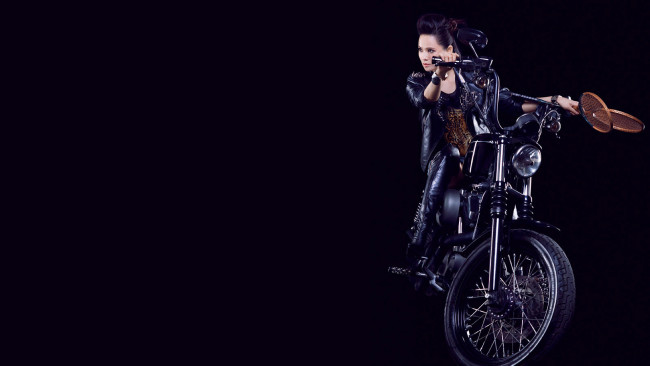 Обои картинки фото мотоциклы, мото, девушкой, азиатка, мотоцикл