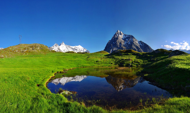 Обои картинки фото природа, реки, озера, озеро, трава, луг, горы