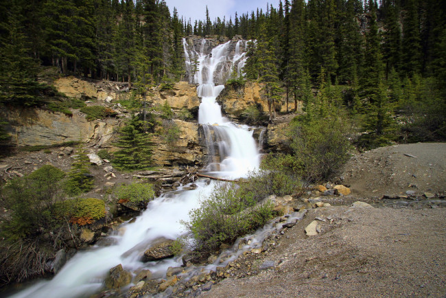 Обои картинки фото природа, водопады, горы, лес, водопад