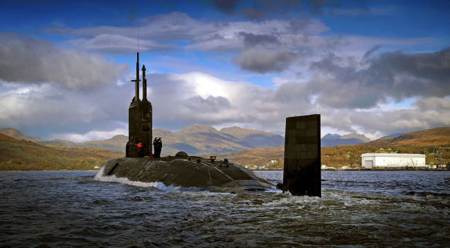 Обои картинки фото hms triumph, корабли, подводные лодки, субмарина