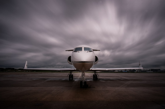 Обои картинки фото авиация, авиационный пейзаж, креатив, самолет, аэропорт, стоянка