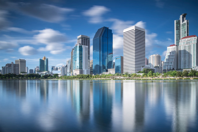 Обои картинки фото bangkok city town, города, бангкок , таиланд, море, небоскребы