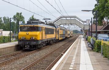 Картинка техника электровозы состав локомотив рельсы