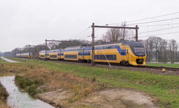 Картинка техника электровозы рельсы состав локомотив