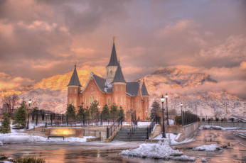 Картинка города -+католические+соборы +костелы +аббатства храм