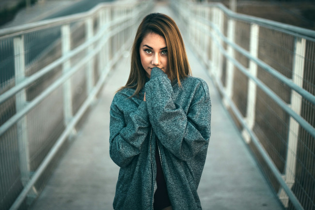 Обои картинки фото девушка, девушки, -unsort , брюнетки, темноволосые, модель