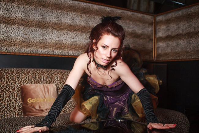 Обои картинки фото девушки, - рыжеволосые и разноцветные, golden, girls, ночной, клуб, модель