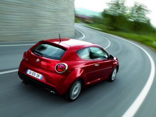 Картинка автомобили alfa romeo