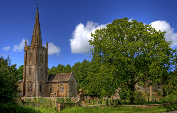 Картинка церковь святого андрея трент англия города католические соборы костелы аббатства шпиль деревья кладбище