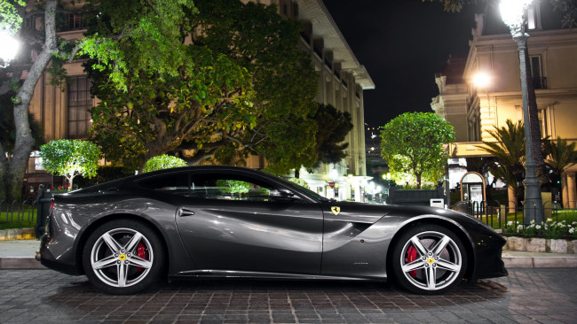 Обои картинки фото ferrari, f12, автомобили, спортивные, италия, гоночные, s, p, a
