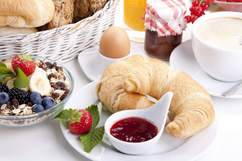 Картинка еда разное круассаны джем хлопья изюм ягоды