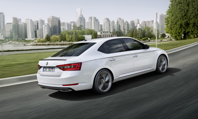 Обои картинки фото автомобили, skoda, 2015г, sportline, superb