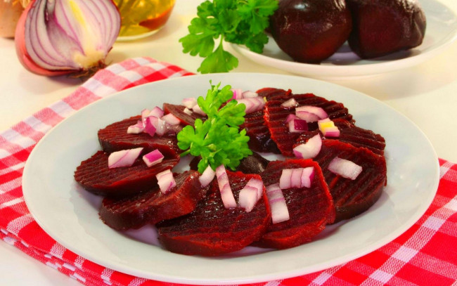 Обои картинки фото еда, салаты,  закуски, свекла, лук, петрушка