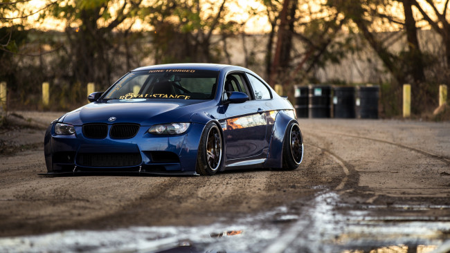 Обои картинки фото автомобили, bmw, 335i