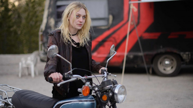 Обои картинки фото viena and the fantomes ,  2020, кино фильмы, -unknown , другое, вьена, и, призраки, драма, мелодрама, музыка, дакота, фаннинг, viena