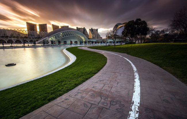 Обои картинки фото города, валенсия , испания, оригинальные, здания