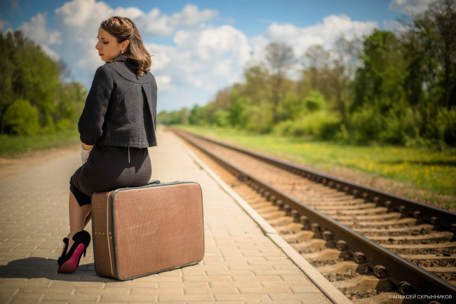 Обои картинки фото девушка - girl, девушки, - брюнетки,  шатенки, девушка, шатенка, сексуальная, милая, модель, красивая, супер, сладкая, симпатичная, классная, нежная, идеальная, яркая, игривая, великолепная, обаятельная, жгучая, спокойная, удивительная