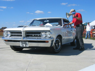 Картинка автомобили pontiac