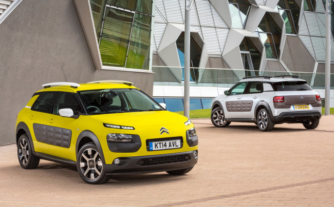 Обои картинки фото 2014 citroen c4 cactus, автомобили, citroen, cactus, тюнинг, двое, желтый