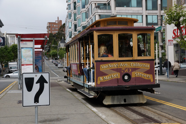 Обои картинки фото техника, трамваи, трамвай, город, рельсы