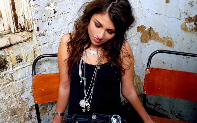 Обои картинки фото gabriella-cilmi, музыка, -временный, женщина