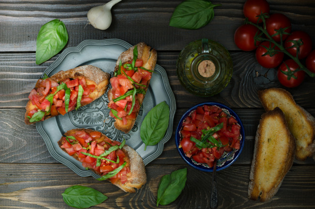 Обои картинки фото еда, бутерброды,  гамбургеры,  канапе, снедь, томаты, помидоры