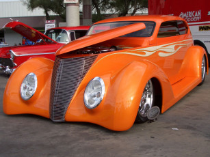 Картинка автомобили выставки уличные фото