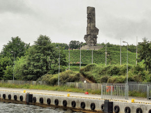 Картинка города памятники скульптуры арт объекты