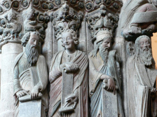 Картинка разное рельефы статуи музейные экспонаты