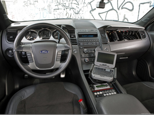 Обои картинки фото автомобили, спидометры, торпедо