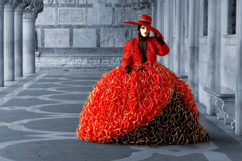 Картинка разное маски карнавальные костюмы венеция платье шляпа колонны