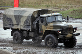 Картинка техника военная+техника урал 532301 2007г
