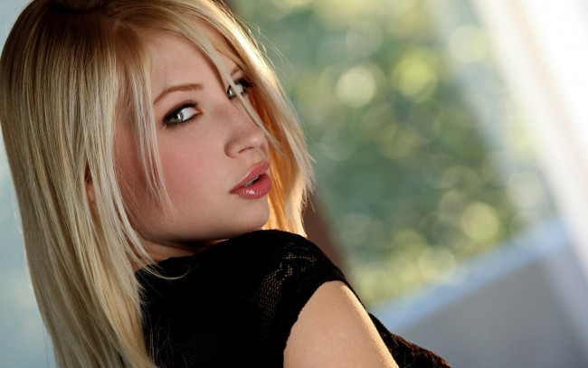 Обои картинки фото alyssa branch, девушки, портрет, лицо, девушка, модель, блондинка, alyssa, branch