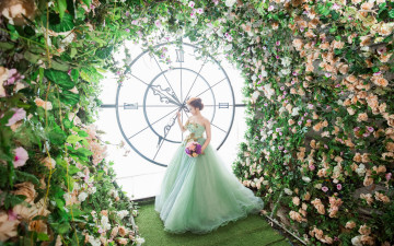 Картинка девушки -unsort+ азиатки часы девушка цветы платье азиатка