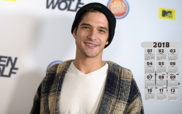 Картинка tajler+pozi календари знаменитости лицо взгляд актер парень 2018