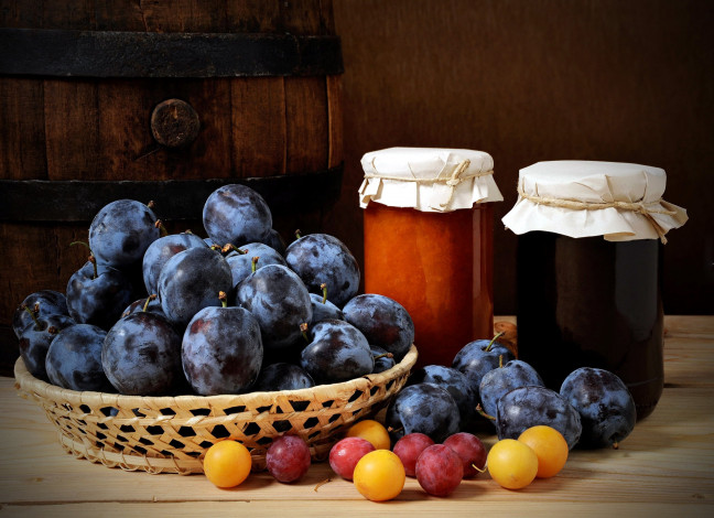 Обои картинки фото еда, персики,  сливы,  абрикосы, варенье, сливы