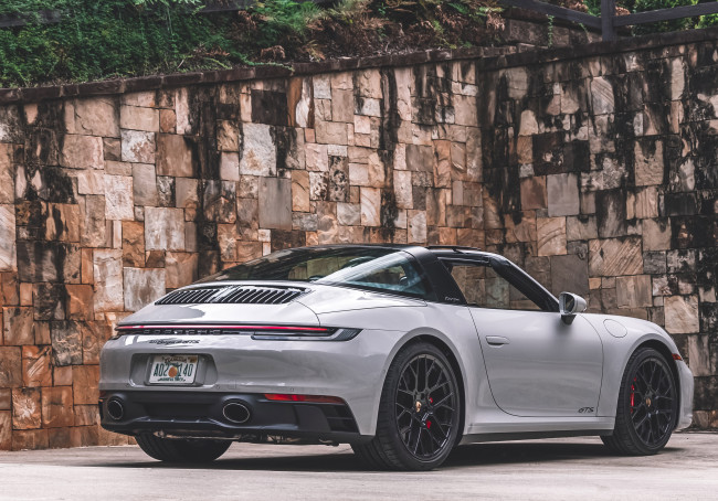 Обои картинки фото автомобили, porsche, porsche 911 (992) targa gts 4