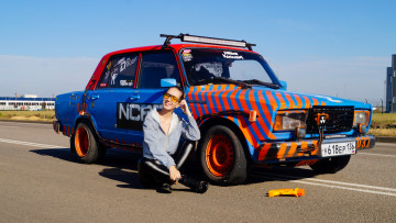 Картинка автомобили -авто+с+девушками lada 2107